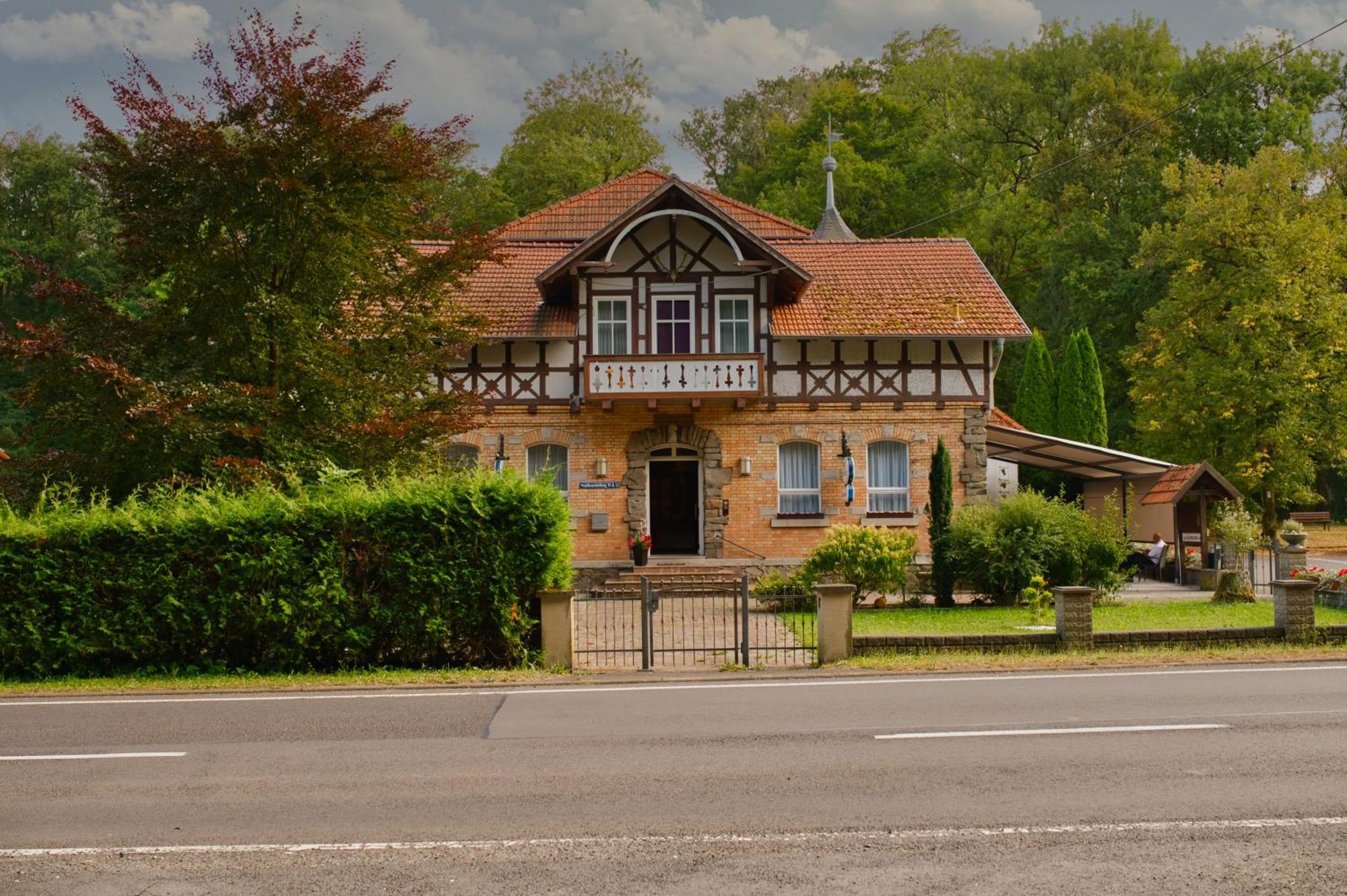 Hotel Waldhaus Romhild Екстериор снимка
