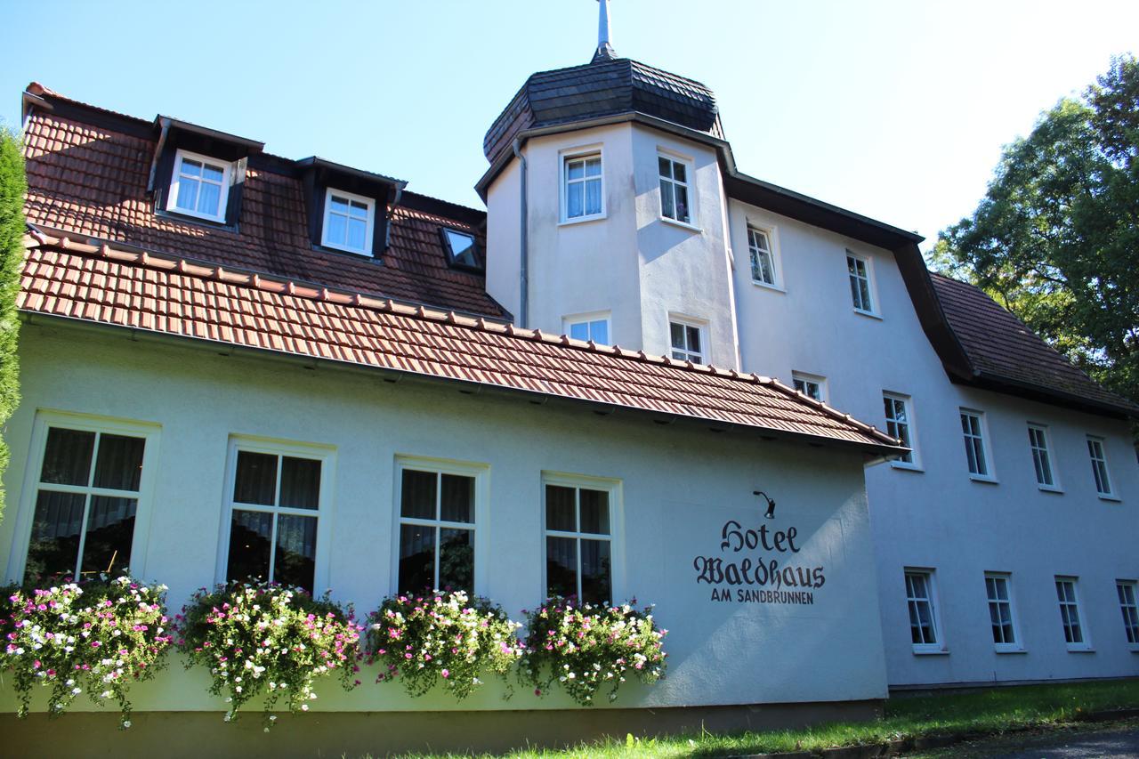 Hotel Waldhaus Romhild Екстериор снимка